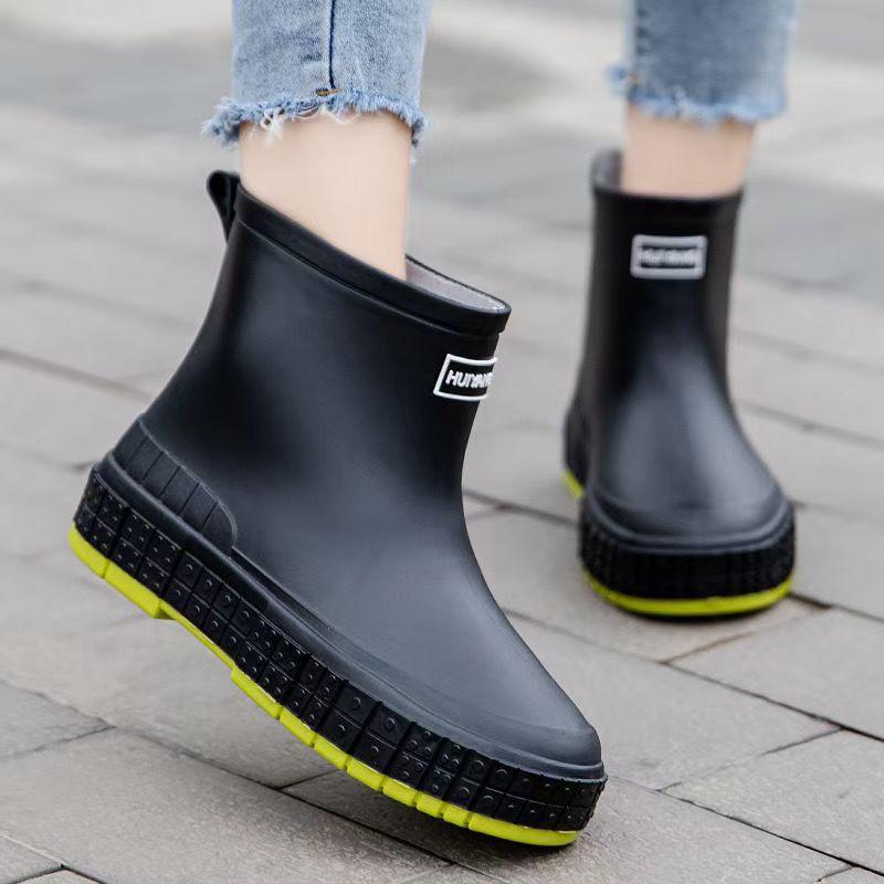 2026 New Women's High Top Rain Shoes Thick Sole Non Slip Waterproof Slip On Flat Sole Kitchen Work Shoes Ankle Garden Shoes