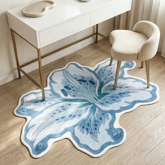 Modern Home Decor Mat Lily Shape Floor Mat, Absorbent Velvet Rug for Bathroom And Entrance, Non-slip Decorative Flower Bedroom Dressing Table,