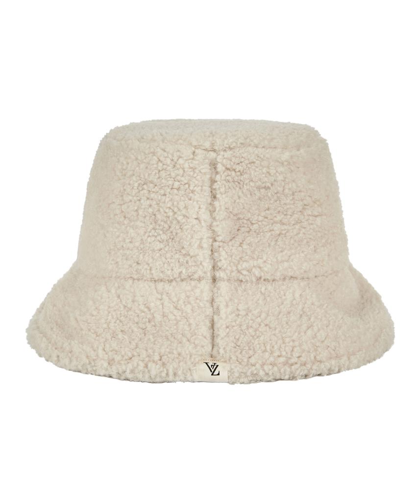 Bajal Monogram Label Fleece Bucket Hat Cream