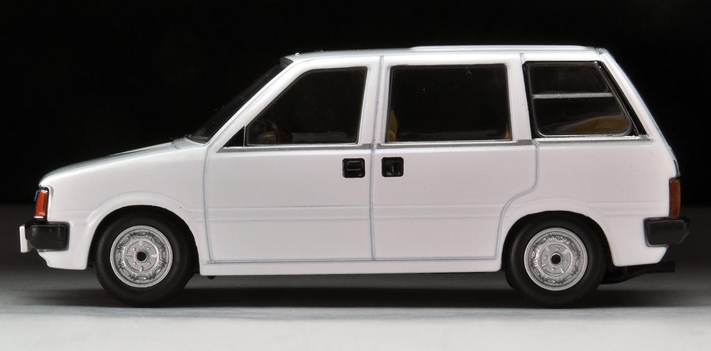 Tomica Limited Vintage Neo Scale Prairie Estate NV 1982 White Finished Product 1/64 LV-N160a