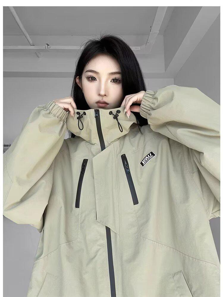 Modna męska kurtka z kapturem w stylu japońskim w jednolitym kolorze z nadrukowanymi literami