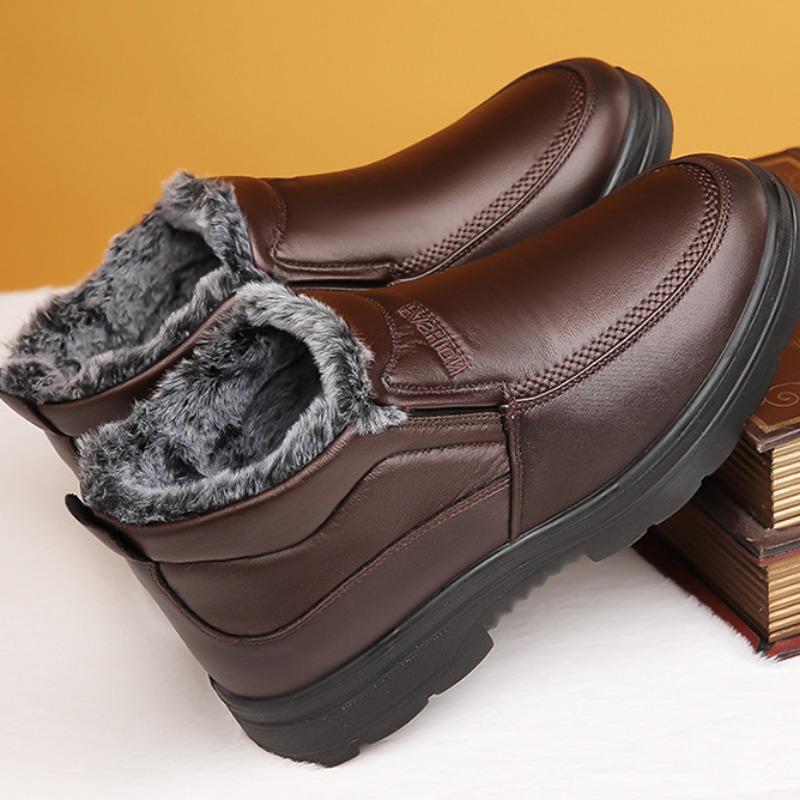 Fashion Men's Elderly Cotton Shoes Dad Winter Plushed Warm Shoes 2024 New Type Anti Slip Waterproof Outdoor Work Casual Shoes