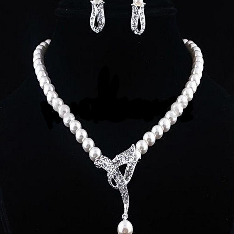 

Chunky Imitation Pearl Necklace & Earring Set - Bridal Jewelry
