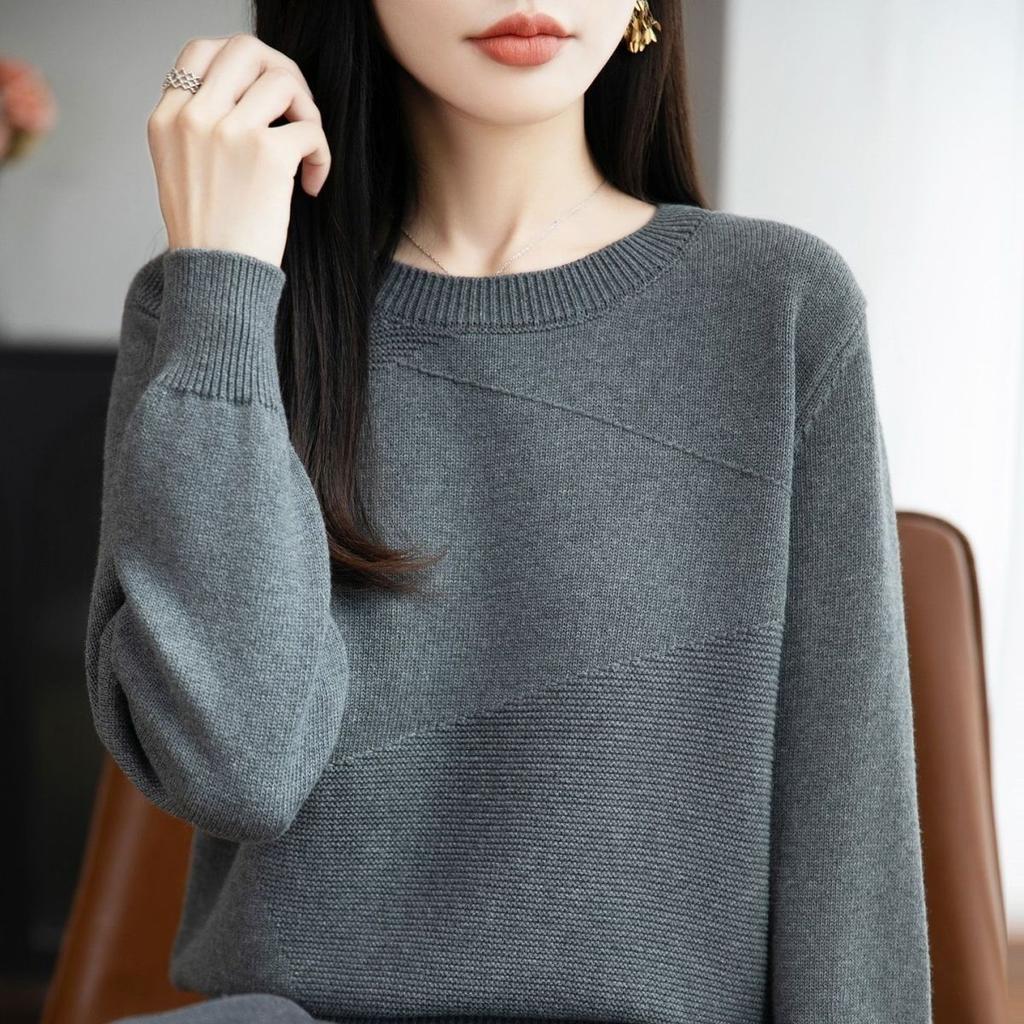Round Neck Knitted Sweater Top Long Sleeved Sweater for Women Autumn and Winter Middle-aged Mother Loose Knit