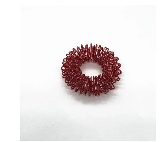 100 pezzi/lotto mini gadget massaggiatore per dita a molla relax Diametro 27 mm Anelli Massaggiatori Agopuntura Massaggiatore per Dita 6 colori a scelta