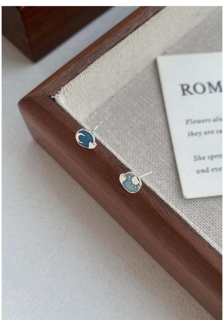 S999 Sterling Silver Asymmetrical Sun Moon Star Stud Earrings with Enamel Design for Women