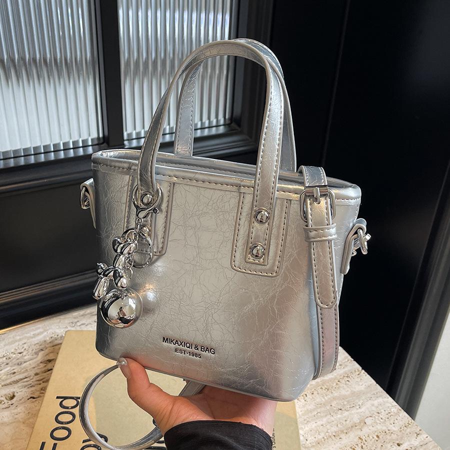 Bag Women's New Versatile Casual Shoulder Messenger Bag Fashion Handbag