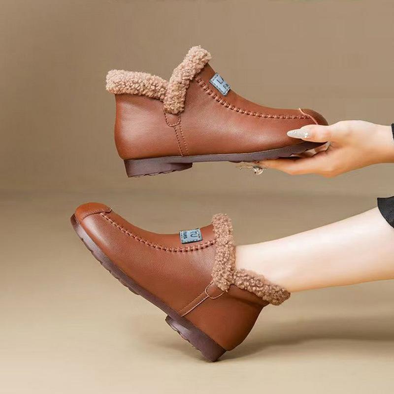 Winter Soft Leather Anti Slip Mom Shoes Comfortable Soft Sole Warm Cotton Shoes Winter  Women's Shoes Outdoor Loafers