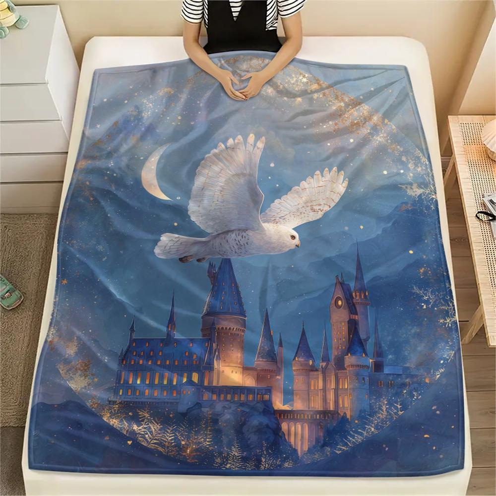 1Pc Cartoon Print Flannel Blanket, High Quality Comfortable for All Seasons, Home Decor, Warmth and Comfort, Perfect for Christmas Birthday Gift