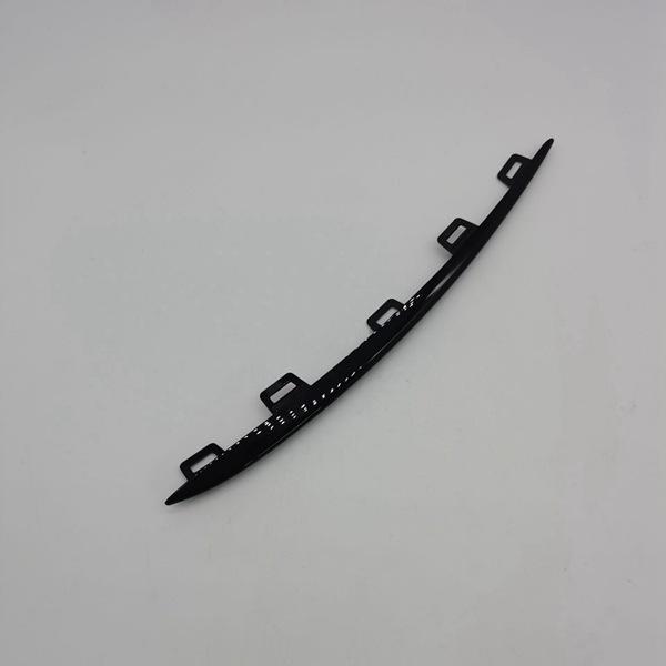 Stötfångarlist fram A1678855005 för Mercedes-Benz W167 GLE350