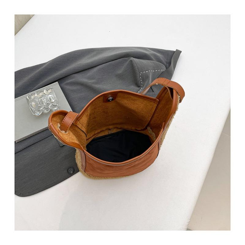 Women Large Capacity Lamb Wool Furry Bucket Shoulder Crossbody Daily Tote Bag
