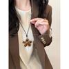 Blogger's Style: Meillard Tiger Eye Flower Pendant Necklace for Women - High-End, Long Sweater Chain with Unique Personality