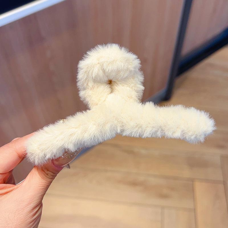 Autumn/Winter Furry Korean Plush Shark Hair Clip - Cute Updo Claw, Cross Clip, One-Word Design