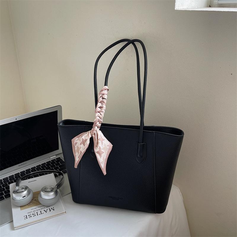 

Premium Maillard style tote bag women s new large-capacity fashion shoulder bag commuter bag to work чёрный