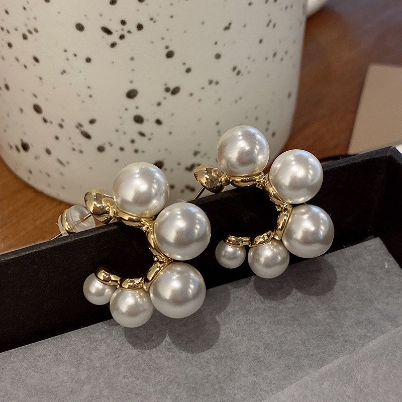 

Pearl Earrings 2026 New Popular Style High-End French-Style Earrings Light Luxury European and American Style Hoop Earrings Elegant Circle Earrings Gold