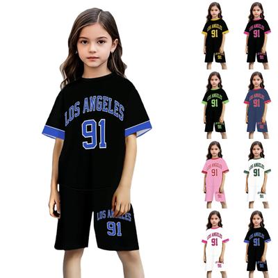 Para niños y niñas (más de 4 años) – Conjuntos de ropa