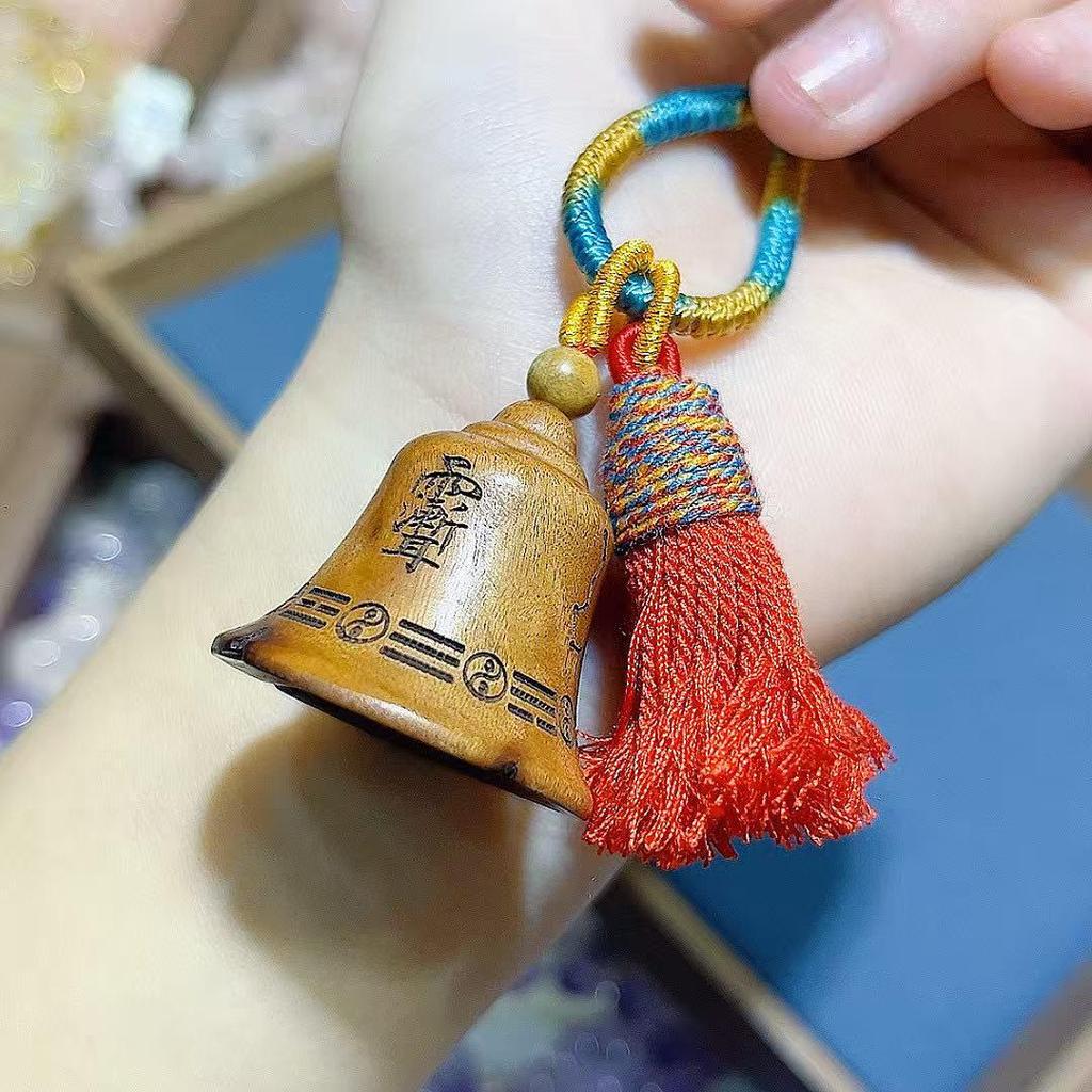 Lightning-Struck Jujube Wood Bell Pendant Keychain - Unisex Tassel Charm & Car Ornament