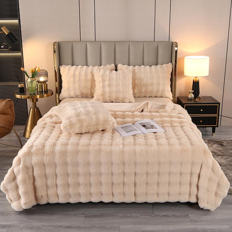 Elegant Toca Extra Thick Double Layer Faux Fur Sofa Nap Blanket