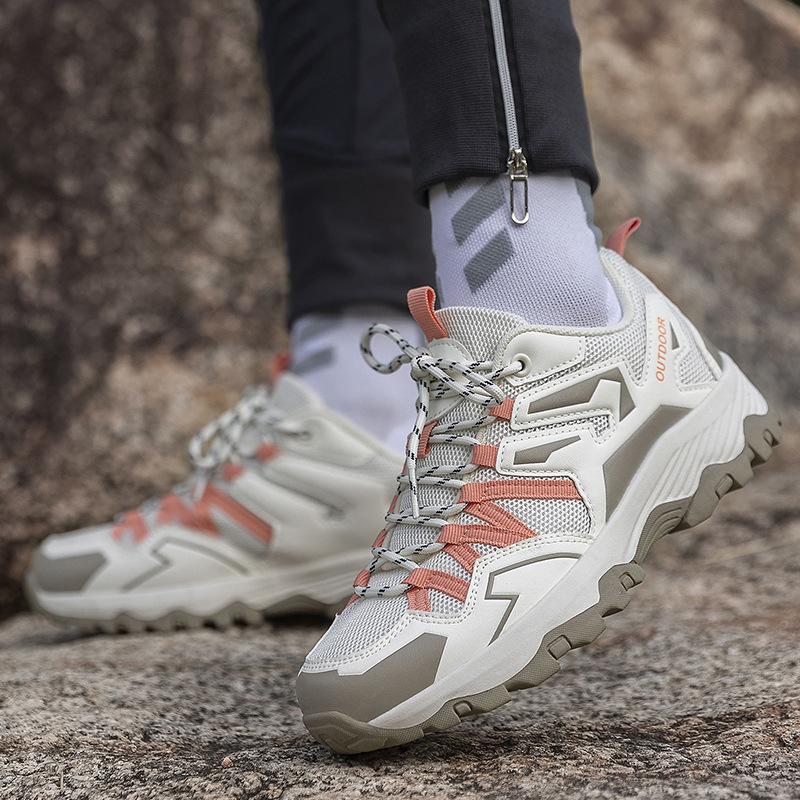 New Hiking Shoes for Men and Women Couples Breathable and Non-slip Outdoor Camping Off-road Travel Leisure Hiking Shoes
