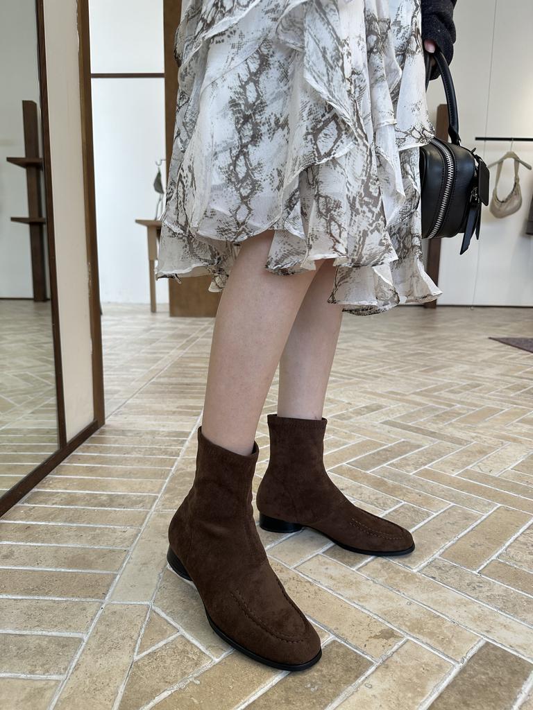 French Retro Brown Short Boots and Bare Boots Women's Boots Thick Heel 2025 Autumn and Winter Small Elastic Thin Boots