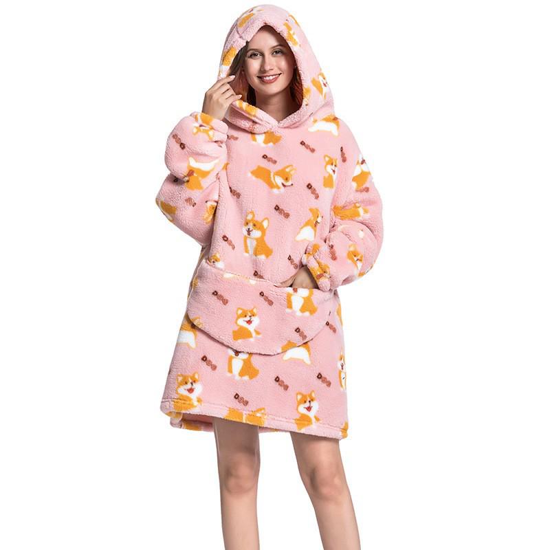 Cozy Autumn/Winter Pumpkin Blanket Sweatshirt: Thick Cotton Velvet Bathrobe for Indoor and Outdoor Warmth
