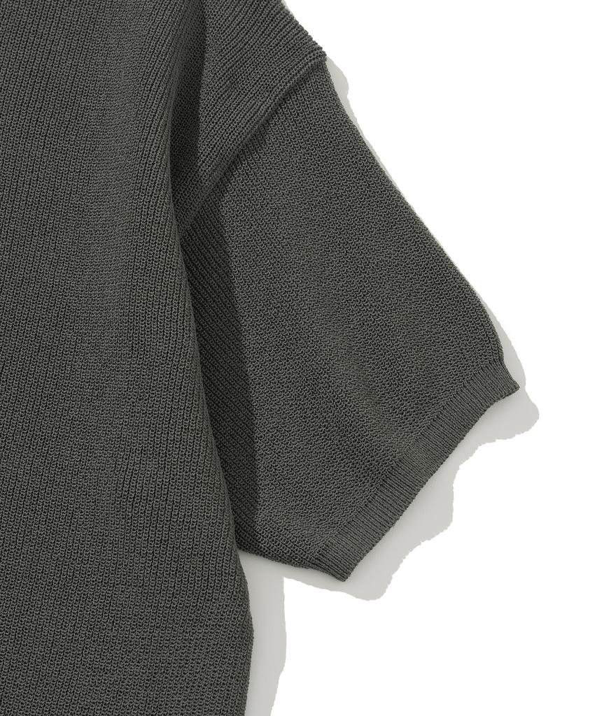 KNITTED Coolever Henley Neck Short Sleeve Knit Charcoal