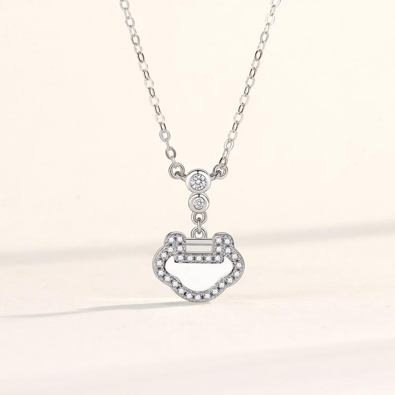 Ping An Lock Necklace Women's Guochao New Chinese Retro Long Life Lock Pendant Necklace