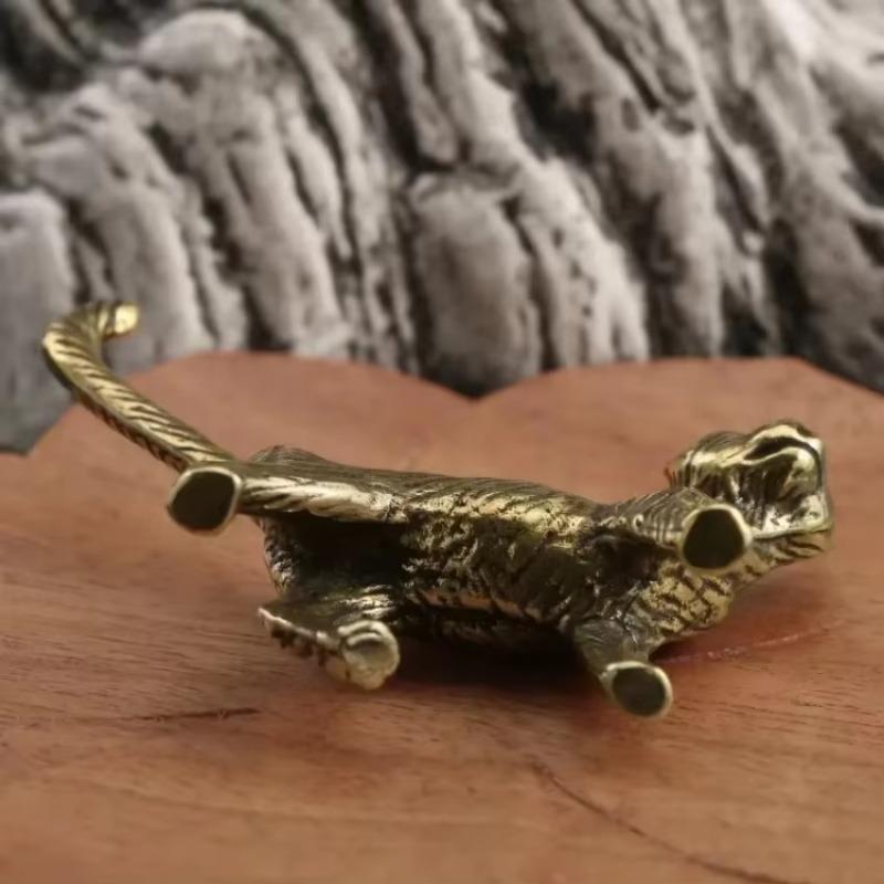 Retro Cat Brass Ornament Creative Long Tailed Cat Desktop Tea Pet Micro Carved Crafts Home Decoration Countryside Cat Ornament