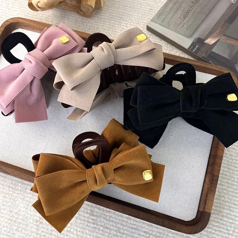 Fashion Bow Hair Claw Shark Clip Retro Suede Velvet Solid Color Hairpins for Womens Temperament Hair Clips Female Headdress Gift