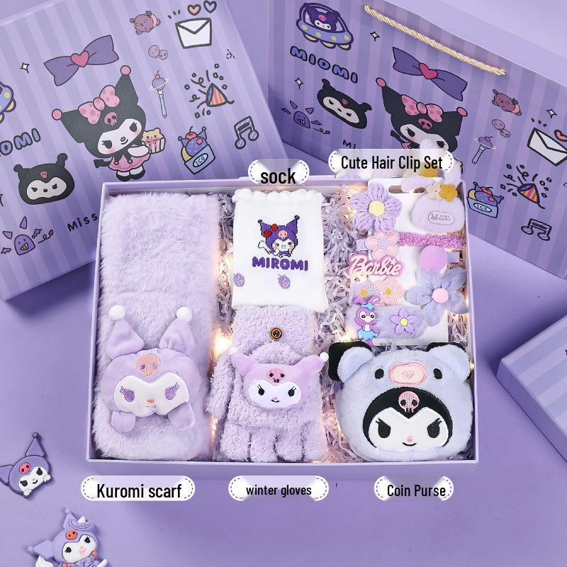 Set cadou de iarnă Kuromi: Eșarfe și Accesorii pentru Fete (Vârste 10-12)