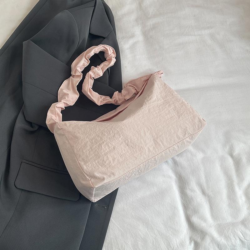 Retro Casual Crescent Bag for Women New Summer Trendy and Fashionable One-shoulder Underarm Bag
