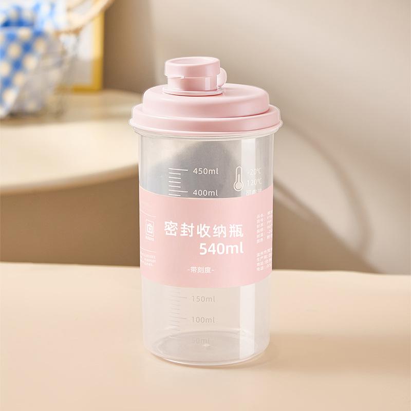 1PCS  Portable Water Bottle With Lid multi-purpose 540ML Barista Kitchen Seasoning storage bottle Plastic Graduated Coffee Cup 540ml розовый