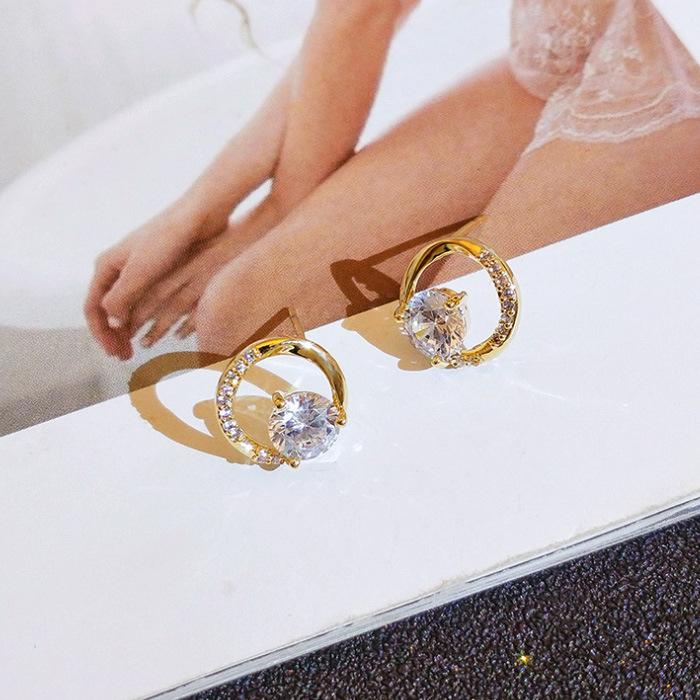 Einfache Kleine Frische Diamant-Steckohrringe Trendiges Mädchen Persönlichkeit Exquisite Kleine Ohrringe Schmuck für Studenten