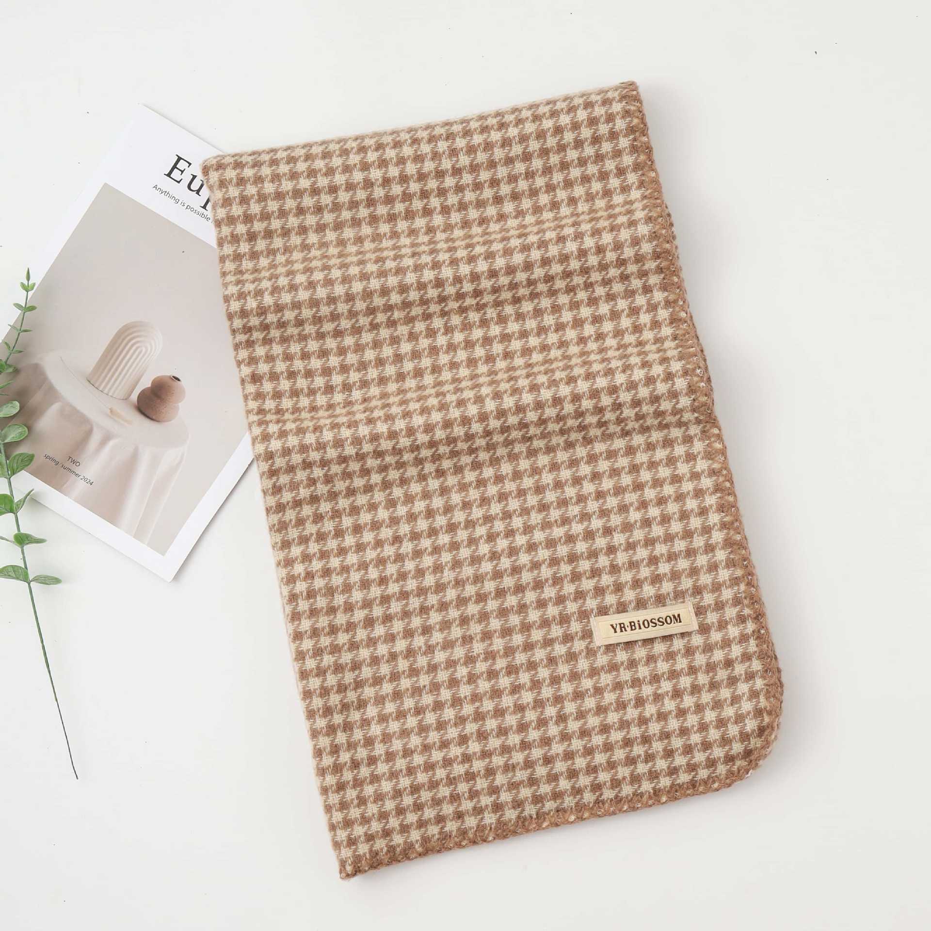 

Британский классический теплый шарф в клетку «тысяча птиц» женский зимний с высоким чувством стиля универсальный с подрубкой новый шарф тренд