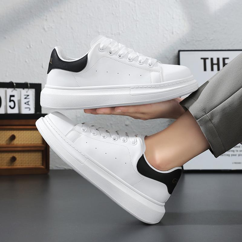 Men 's Casual Four Seasons Fashion Skateboarding  Students Comfortable Sneakers Boys Trending Soft Sole Breathable Shoes