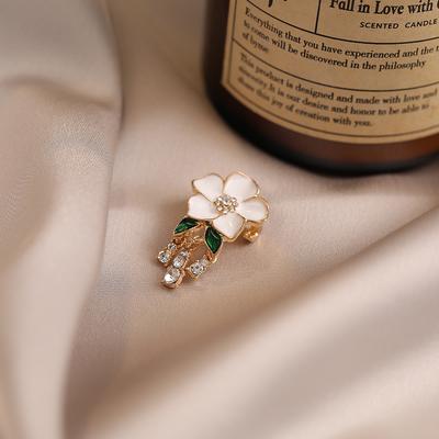 Camellia Fringed Brooch High-end Women's High-end Delicate Corsage Summer Buckle Pin