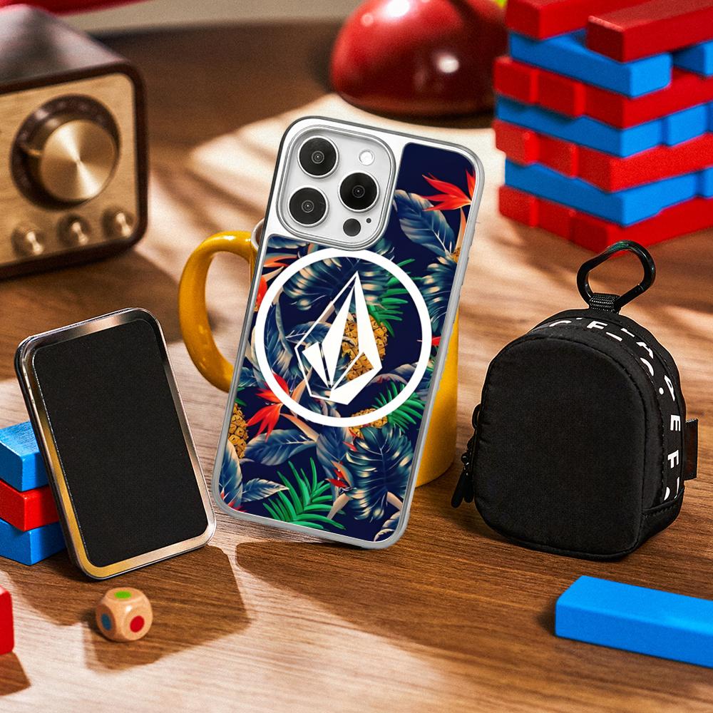 Stylish Fashion V-vol-coms Fashion Logo Phone Case for iPhone 16 15 14 13 12 11 Pro Max Sheepskin Silver-edged Protective Case