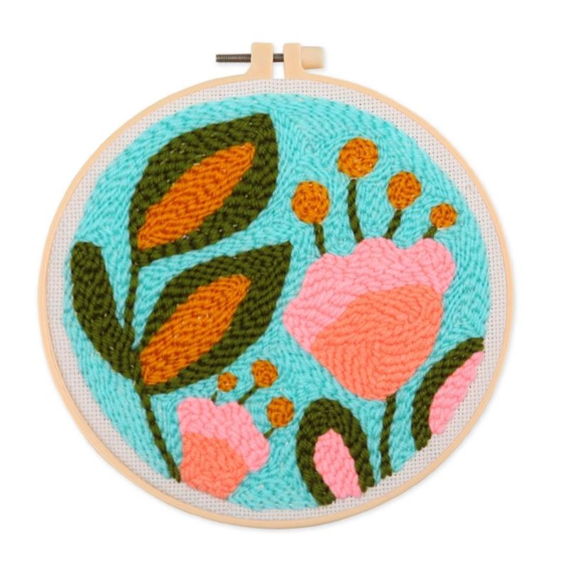 

Flower Punching Needlle Embroidery Set with Instruction Embroidery Cloth Pattern Stitching Hoop Yarn Needle for Beginner