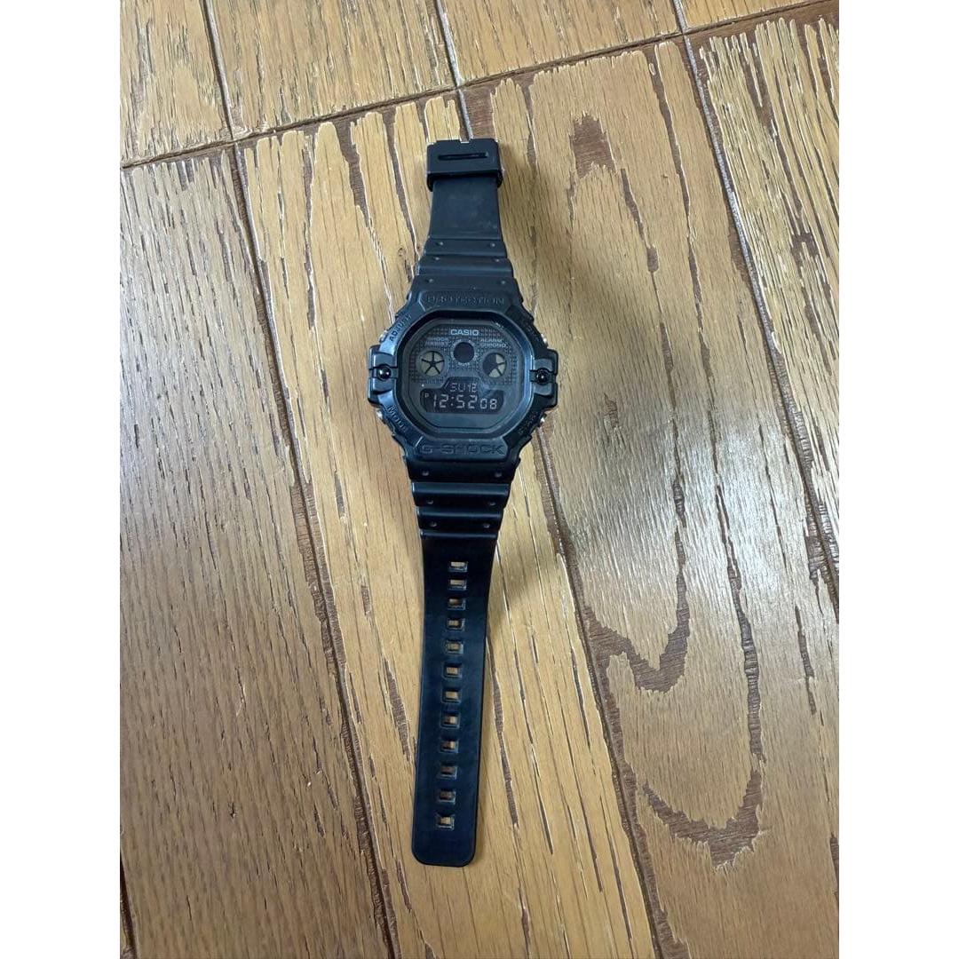 Used DW5900BB CASIO G-SHOCK digital watch black