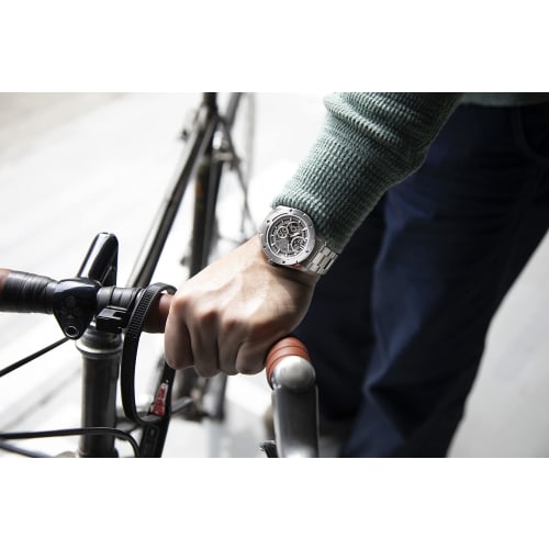 Orient Star RK-AV0A02S Herre Avant-Garde Skjelett Automatisk Klokke med Åpent Hjerte Design, Laget i Japan, med 2 års Produsentgaranti, Hvit