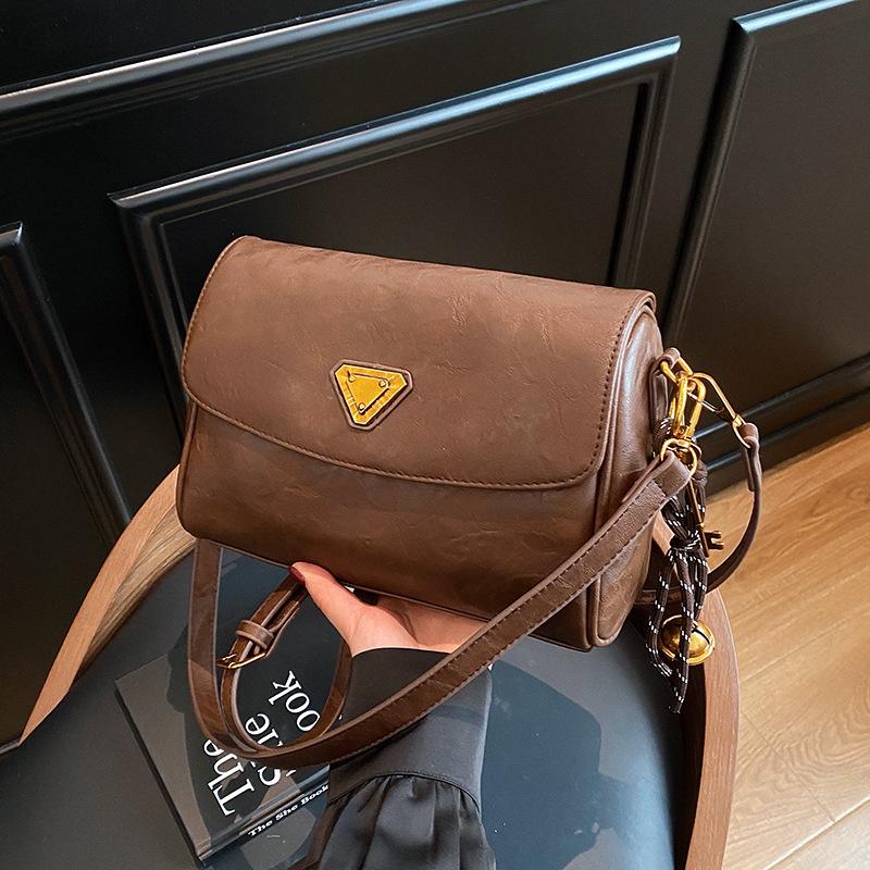 New Super Hot Bag Women's Texture Single-shoulder Crossbody Bag Classic Small Square Bag