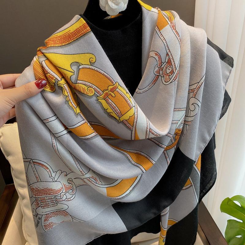 42 Designs Spain Brand Lovely Floral Square Viscose Shawl Scarf Lady Print Soft Wrap Pashmina Bufandas Muslim Hijab 135*135Cm