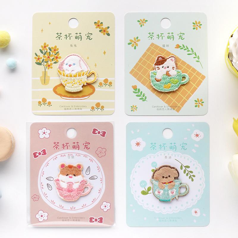 Teetasse Niedliches Haustier Stickerei Aufkleber Kleidung Handyhülle Handbuch Tasche Dekoration Aufkleber Kleidung Loch Flicken Aufkleber Selbstklebender Aufkleber