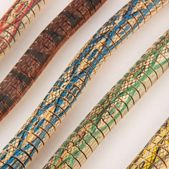 Animal Model Scary Compact Universal Wooden Round Snake Toy for Car Decoration