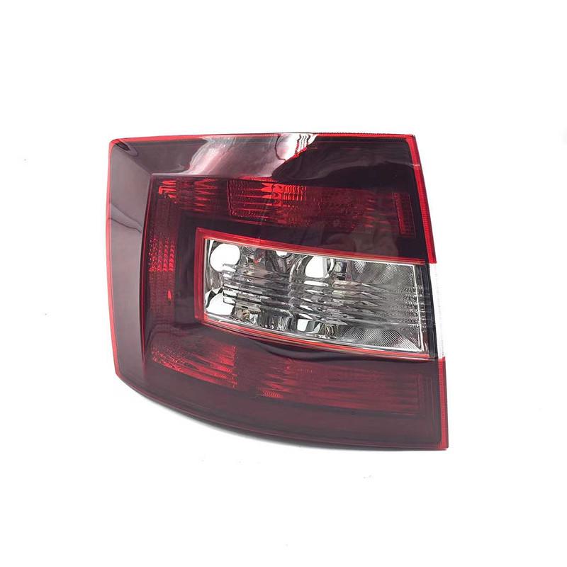 

Задний тонированный корпус фонаря для Skoda Rapid 14-19 Premium Dark Red, Passenger Right