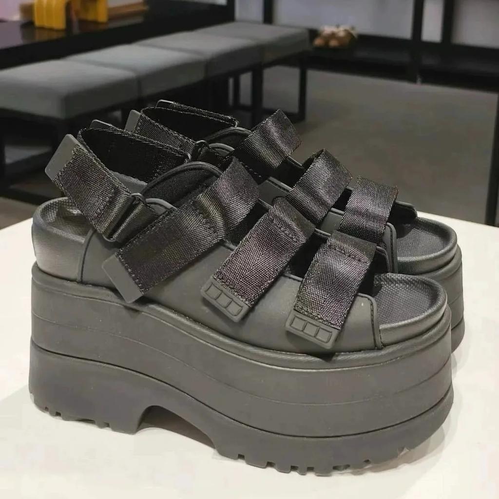 Mote Vinter Høye Hæler Kjede Chelsea Støvletter Plattform Knehøye Dame Luksussko 2024 Mote Ny Trend Snørestøvletter Kiler Glidelåsstøvletter