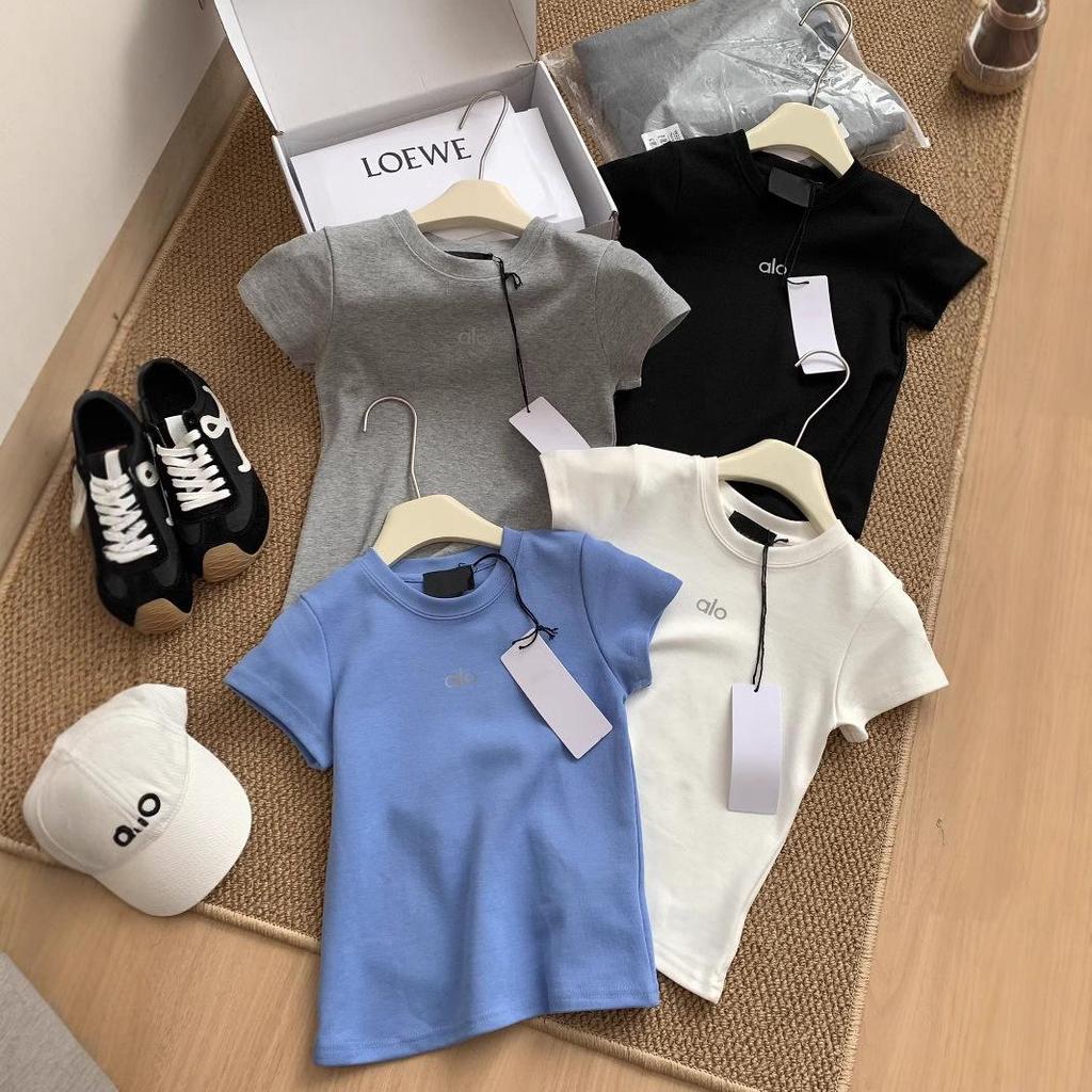 Damen Slim Fit T-Shirt mit Buchstabenprint - Mode Frühjahr/Sommer 2025