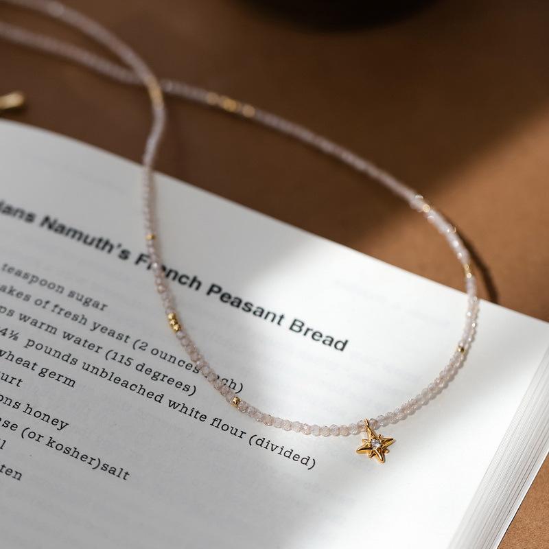 Women s Minimalist Luxurious Niche Necklace