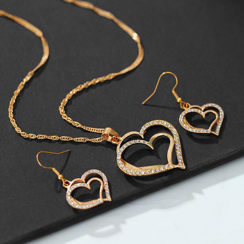 3Pcs/Set Heart Shaped Jewelry Set Of Earrings Pendant Necklace For Women Party Exquisite Fashion Rhinestone Double Heart Peach Heart Jewelry Set