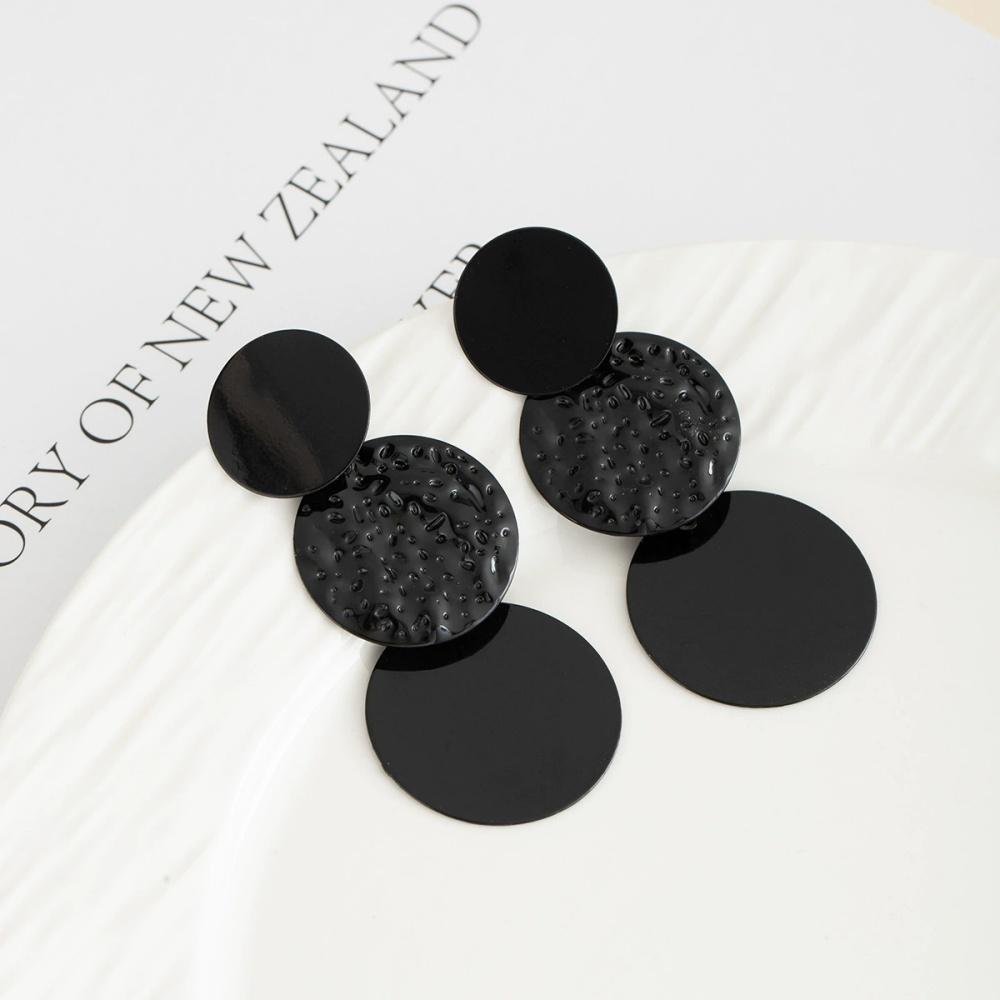 New Elegant Long Geometric Irregular Shaped Women's Earrings Luxury Simple Style Fashionable Versatile round Shape Stud